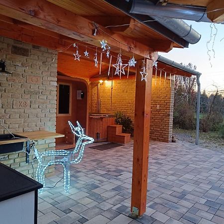 Regina Ranch Hotel Igal Kültér fotó