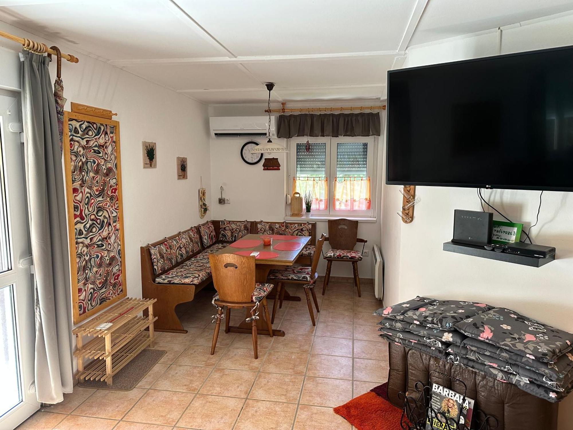 Regina Ranch Hotel Igal Kültér fotó